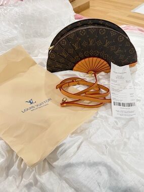 Louis Vuitton Monogram Fan Bag - Authentic Vintage Find